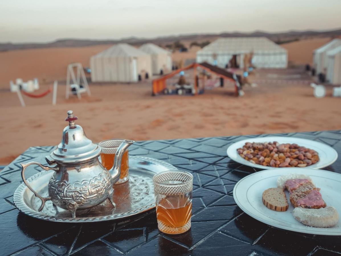 Camel Luxury Camp Bed and Breakfast Merzouga Buitenkant foto